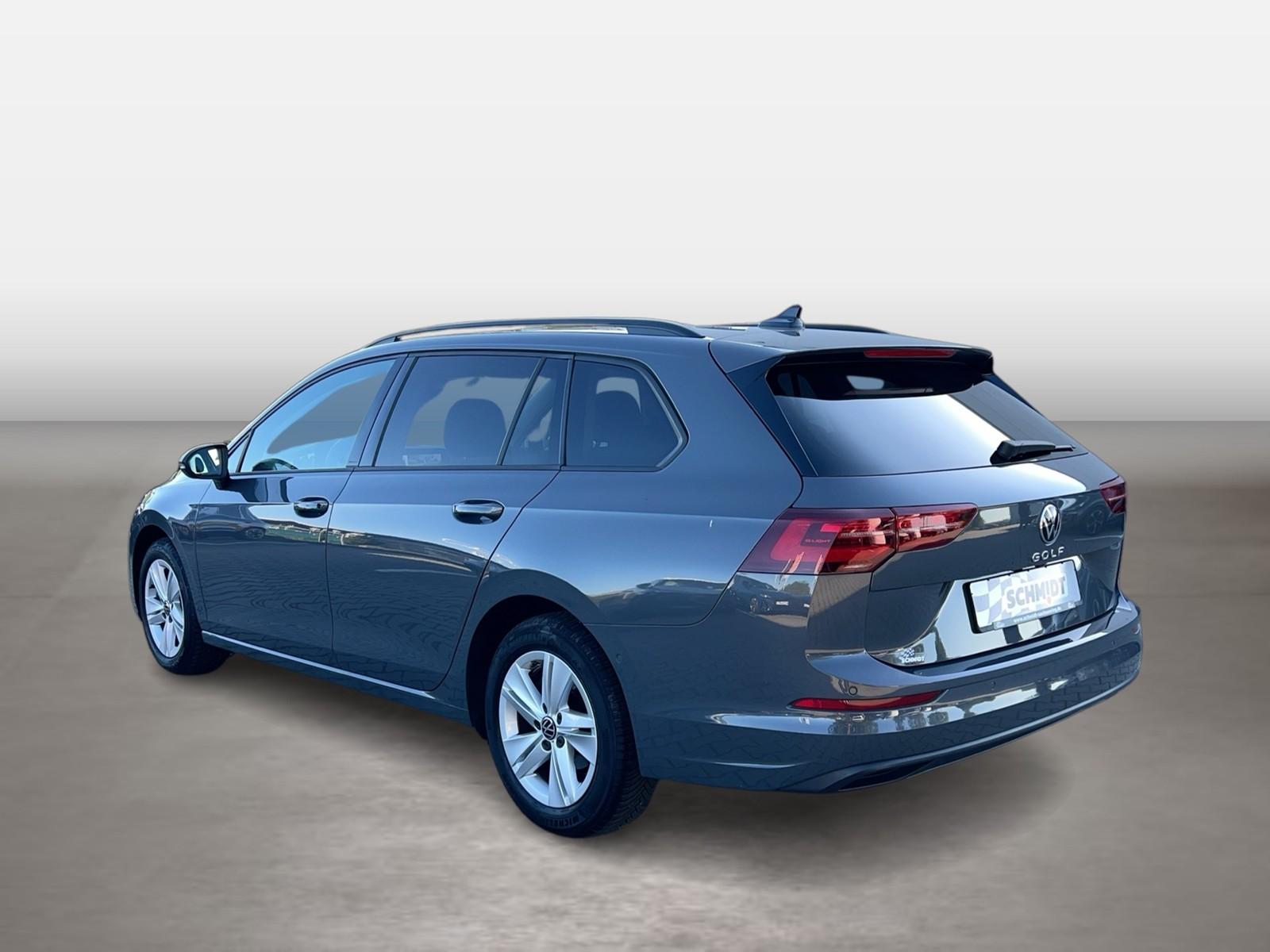 Volkswagen Golf VIII Variant 1.5 TSI Life MATRIX RFK NAVI