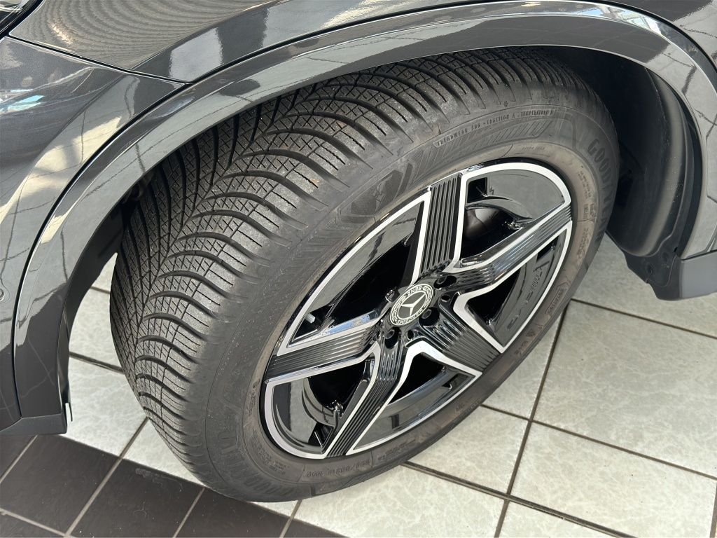 Fahrzeugabbildung Mercedes-Benz GLC 200 4MATIC AMG*NIGHT*Navi*KeyLess*PDC*RFK