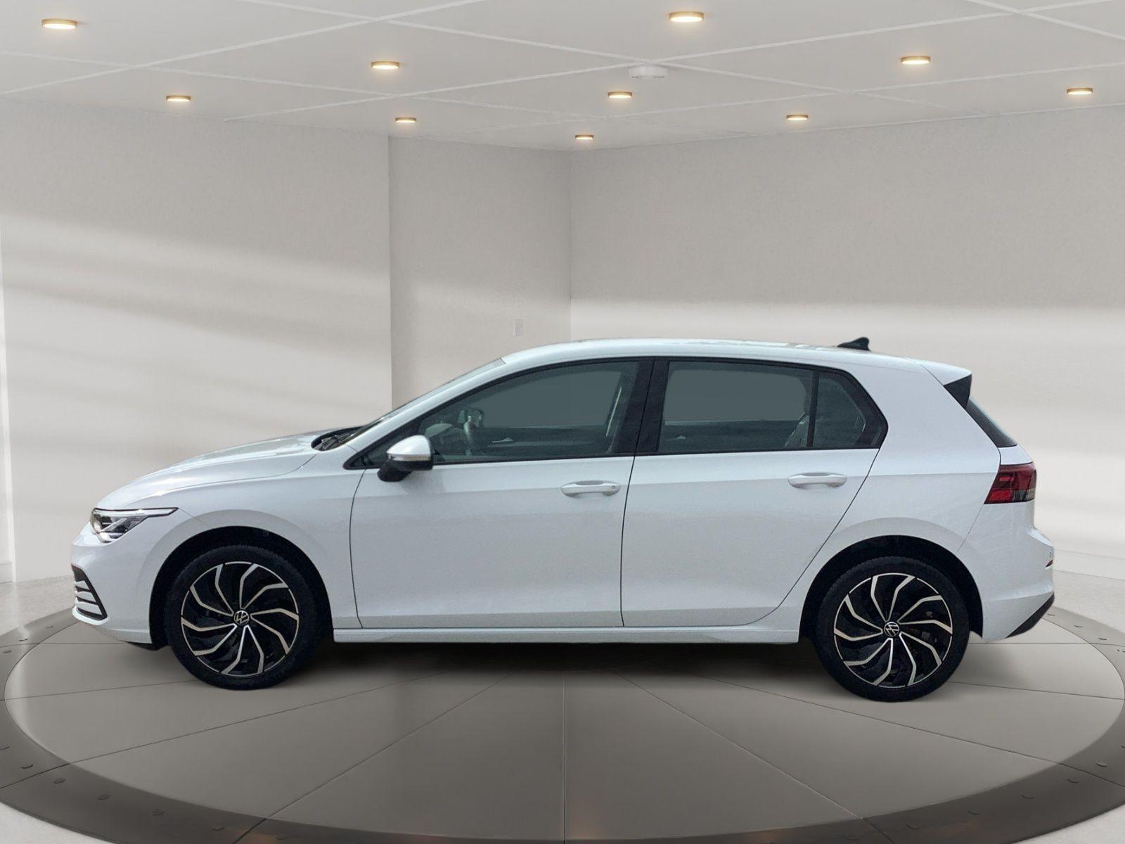 Volkswagen Golf VIII 1.5 TSI Life ACC LED Navi SHZ PDC