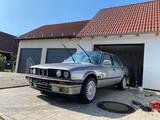 BMW 320 320 is Italo M3 - BMW 320 aus 1988: 320i