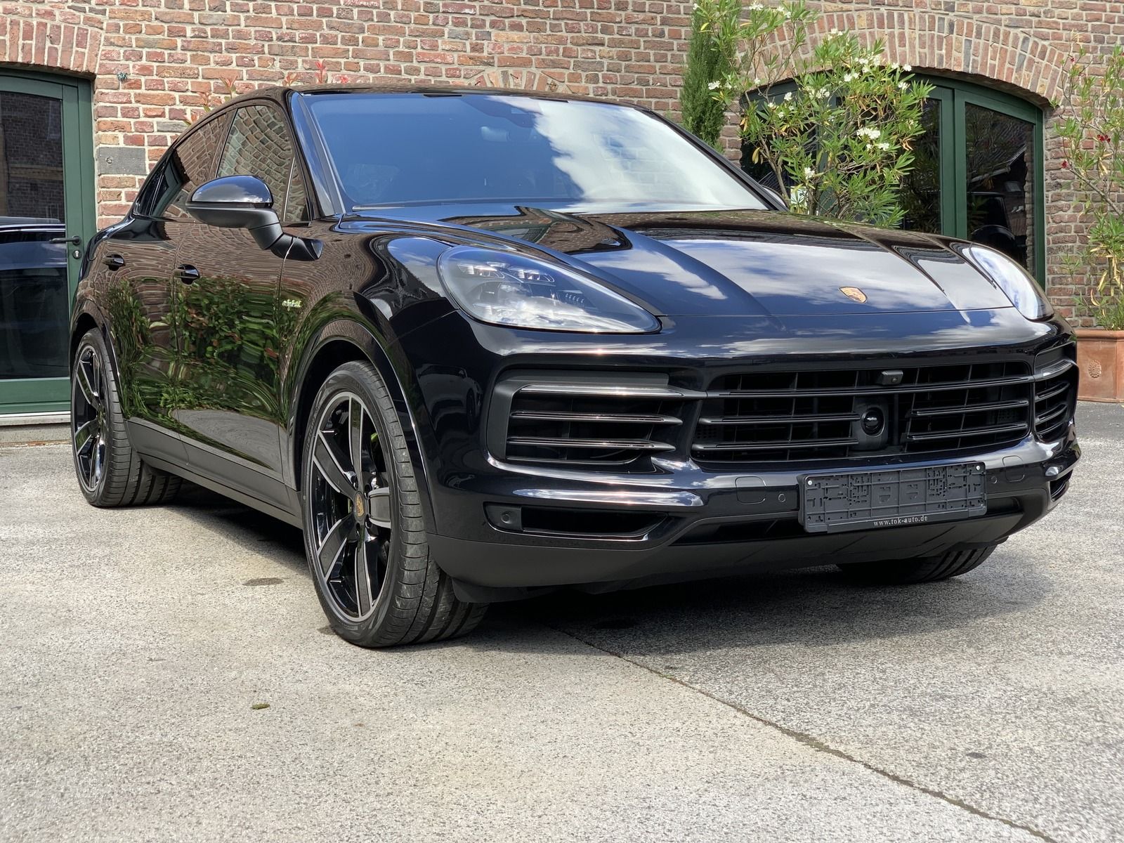 Porsche Cayenne E-Hybrid Coupe Platinum Edition SPORTABG