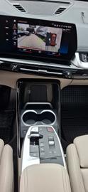 2022 BMW IX1 — миниатюра 17