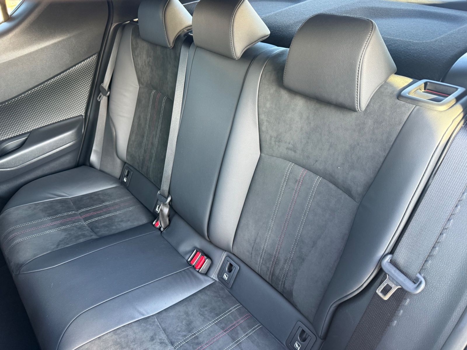 Fahrzeugabbildung Toyota C-HR Hybrid GR Sp.Black Edition-nur13.500km