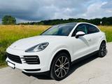 Porsche Cayenne Coupe 3.0 V6 Platinum Edition SH u.AHK - Porsche: Beige, Leder