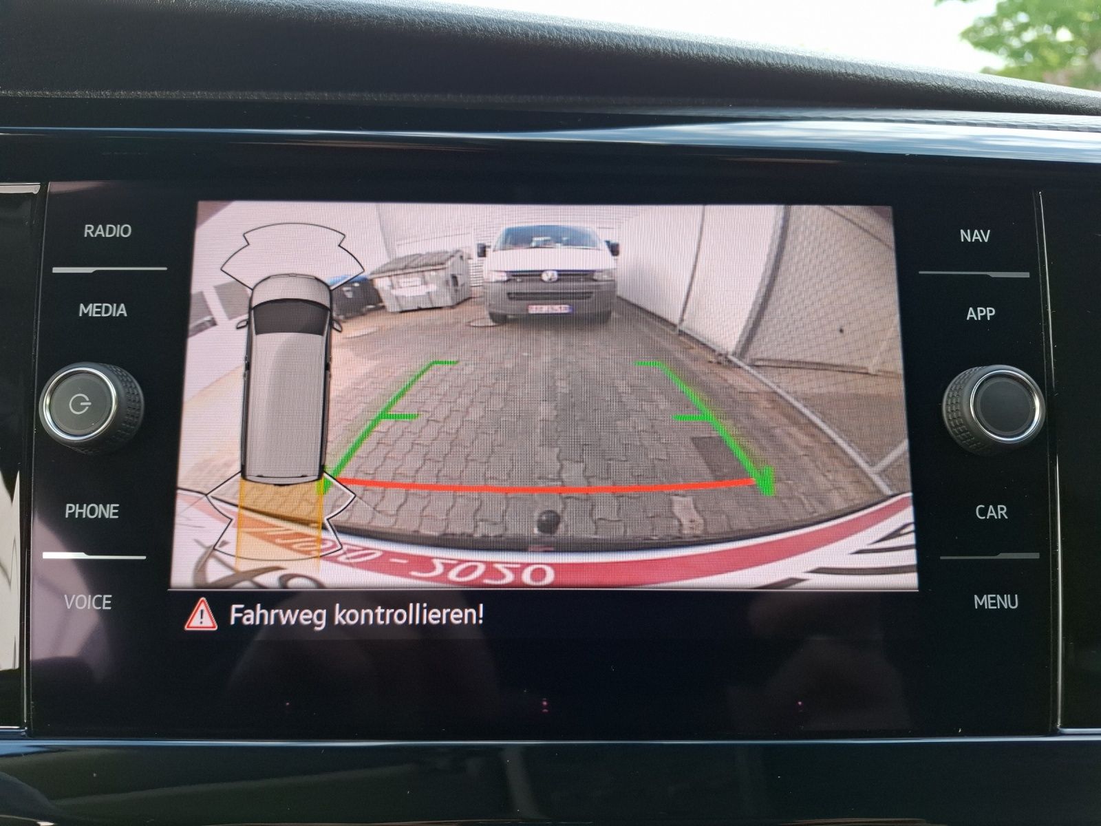Fahrzeugabbildung Volkswagen T6 Multivan T6.1 TDI Gen Six 4M STH AHK LED Navi