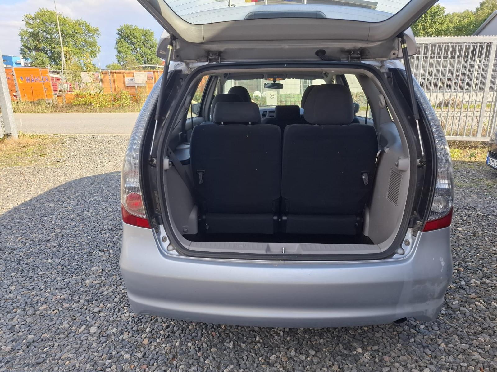 Mitsubishi Grandis 2005 — photo 20