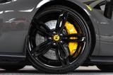 Ferrari 296 GTS Grigio Scuro AFS JBL 360° LIFT CARBON - mit Hybrid-Antrieb: Cabrio