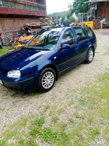 Volkswagen VW Golf 4 Kombi - Volkswagen Golf aus 2001: Kombi