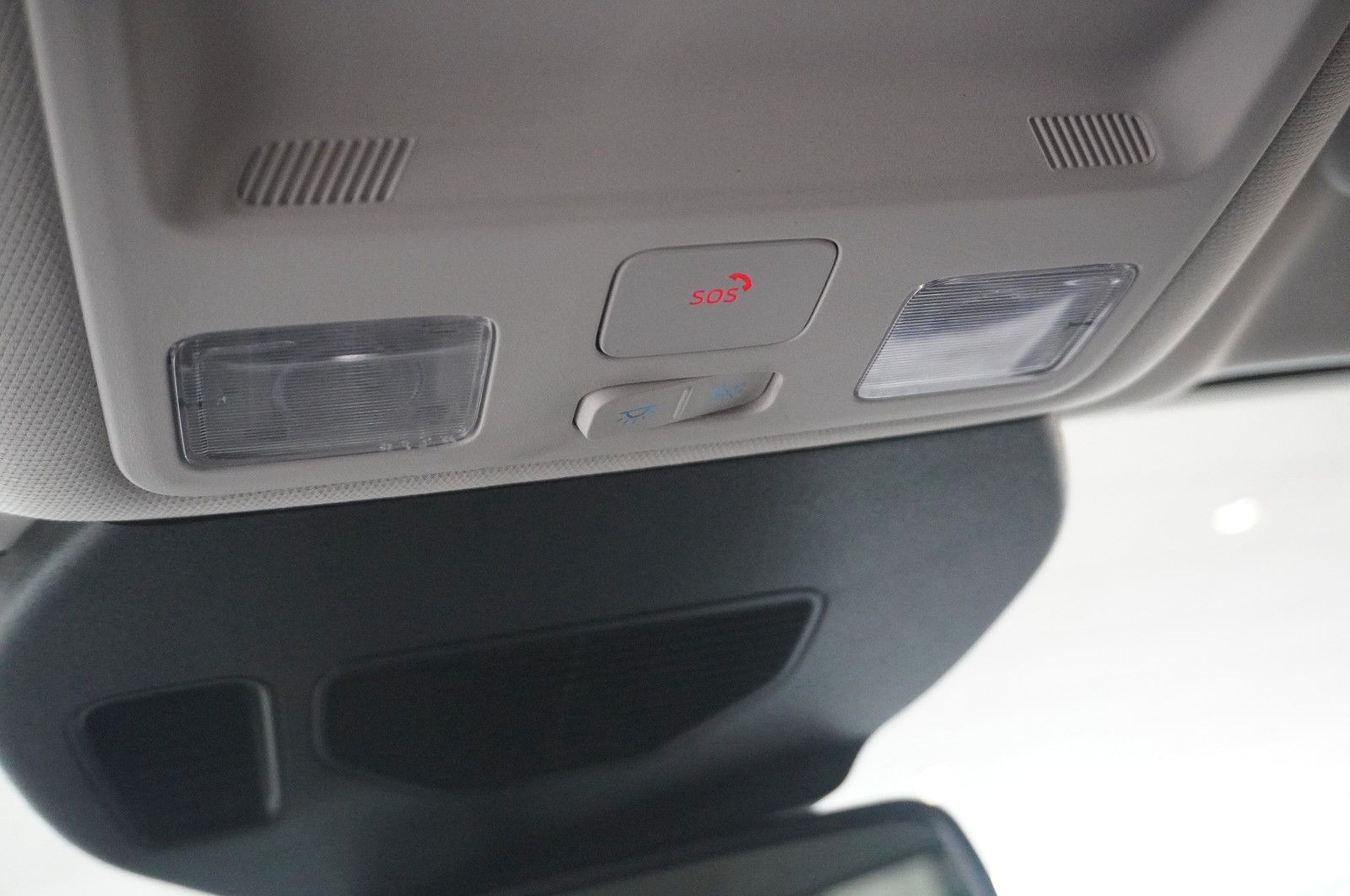 Fahrzeugabbildung Ford Kuga 1.5D TITANIUM X NAVI/LED/KAMERA/HUD/B&O/AHK