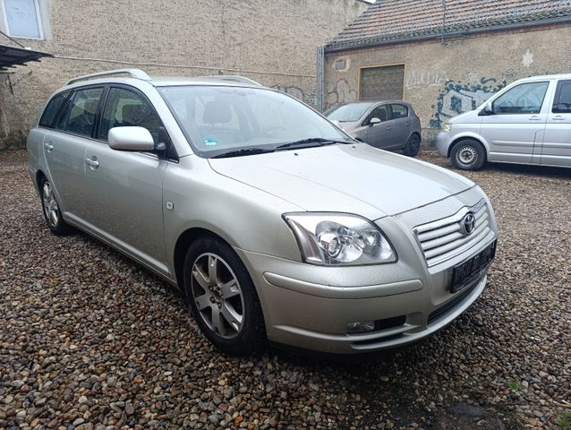 Toyota Avensis Kombi 2.0 Sol-TEMPO-KLIMA