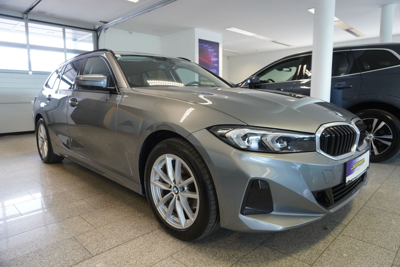 BMW 320 d 48 V xDrive Touring Aut./Navi/Sport/LED imagem 3