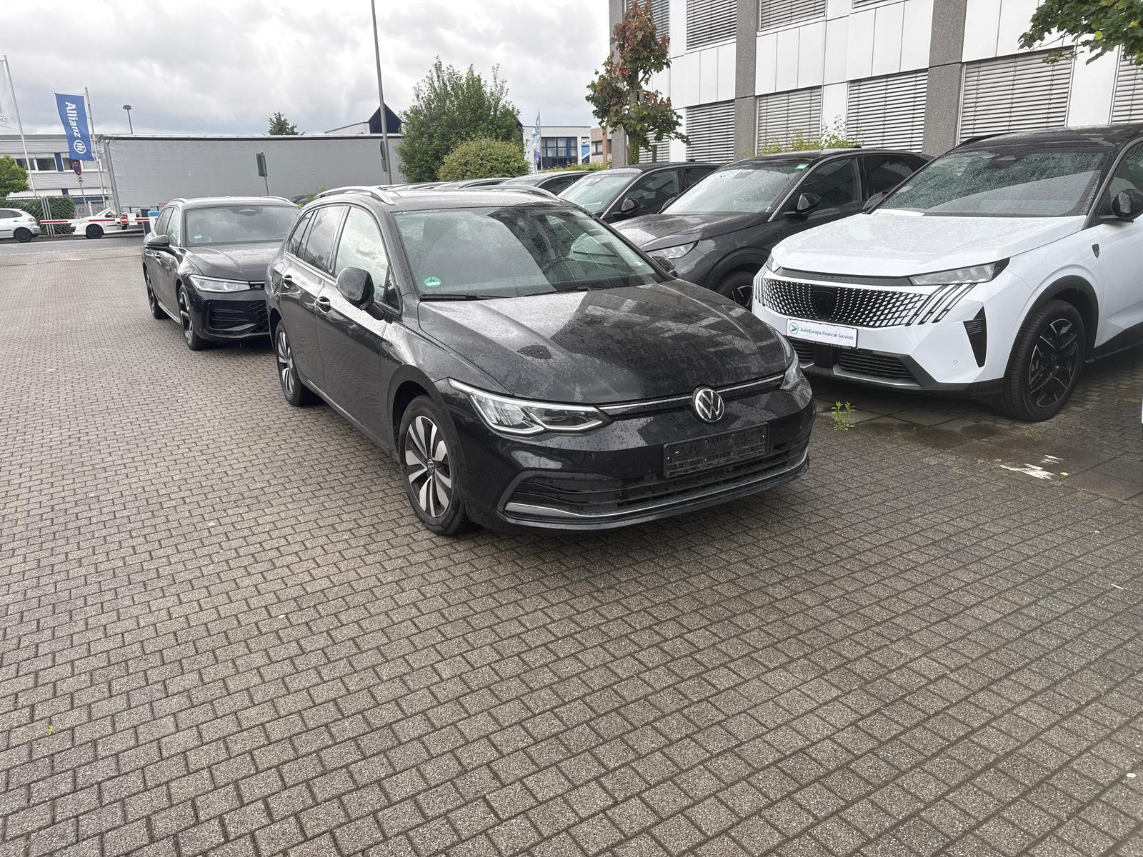 Volkswagen Golf  Var. 1.5 eTSI DSG Move Navi+Lenk/SHZ+ACC+D