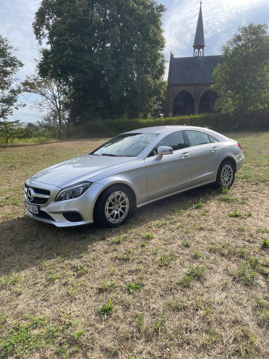 Mercedes-Benz CLS 220 d ,  2.Hand, Iridiumsilber, TÜV 02/2028