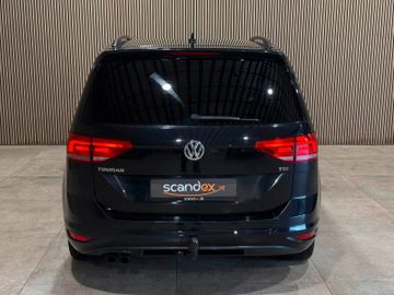 Volkswagen Touran - 4