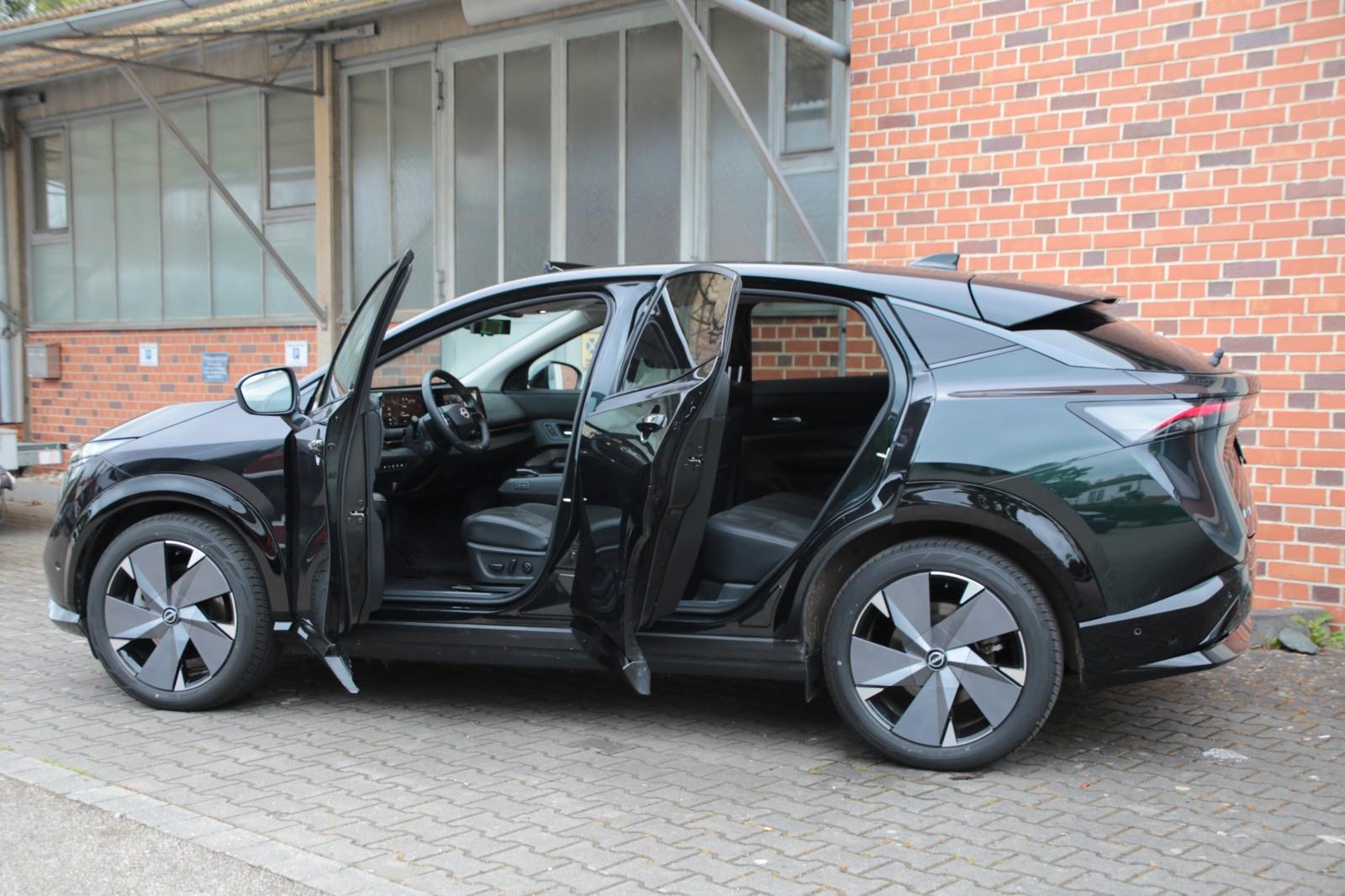 Nissan Ariya Evolve Pack e-4orce in auroragreen!! m. SD