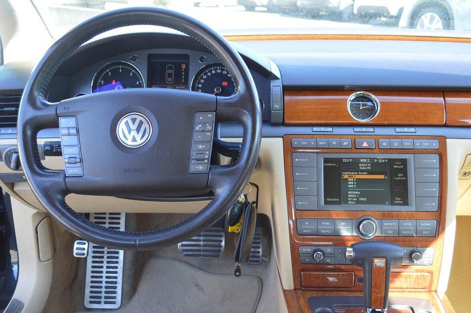 Volkswagen Phaeton (3D3/3D7)(06.2007->) Phaeton V6 LPG Auto