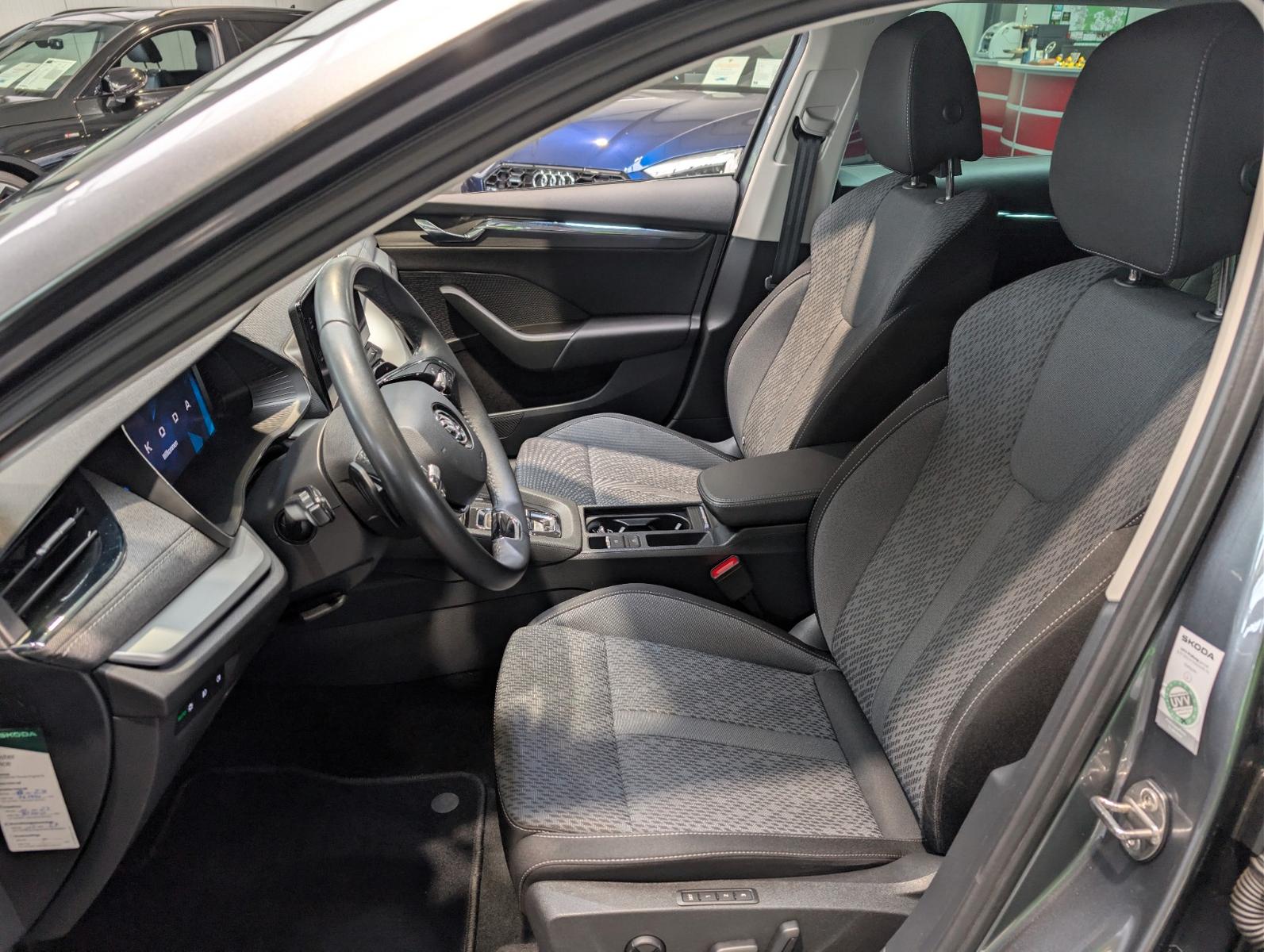 Skoda Octavia Combi 2.0 TDI DSG Style 1.Hand, миниатюра 10