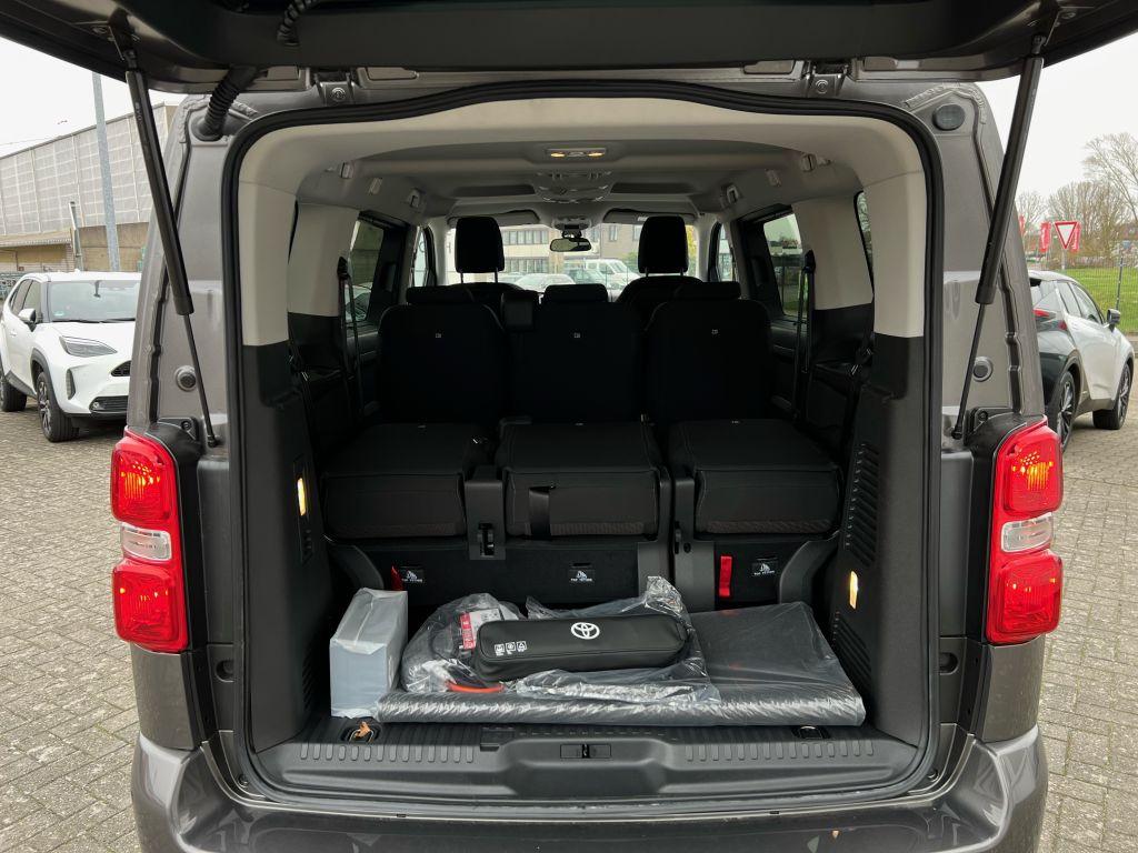 Toyota Proace Electric (75 kWh) L1 (8-Si.) Verso Team D