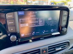 Fahrzeugabbildung Hyundai i10 1.0 Automatik  KLIMA SHZ ALLWETTER ALU PDC