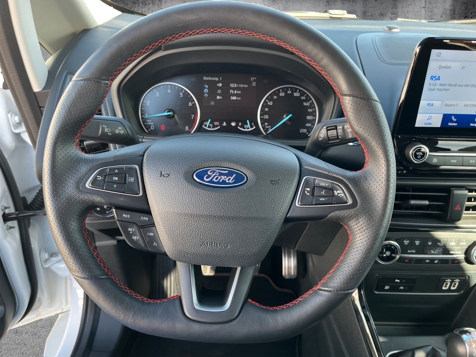 Fahrzeugabbildung Ford EcoSport ST-Line