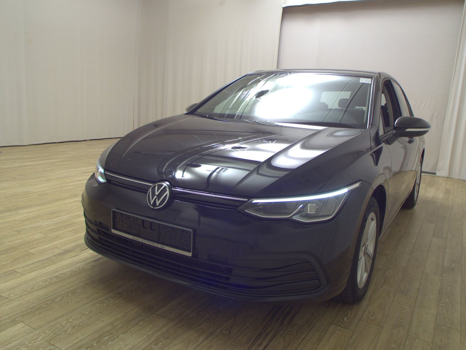 Volkswagen Golf-8 2.0 TDI Life Navi LED DC PDC imagem 2