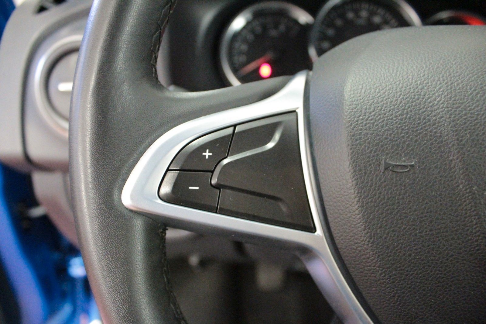 Fahrzeugabbildung Dacia Sandero TCe 90 Stepway Prestige *Media-Nav*