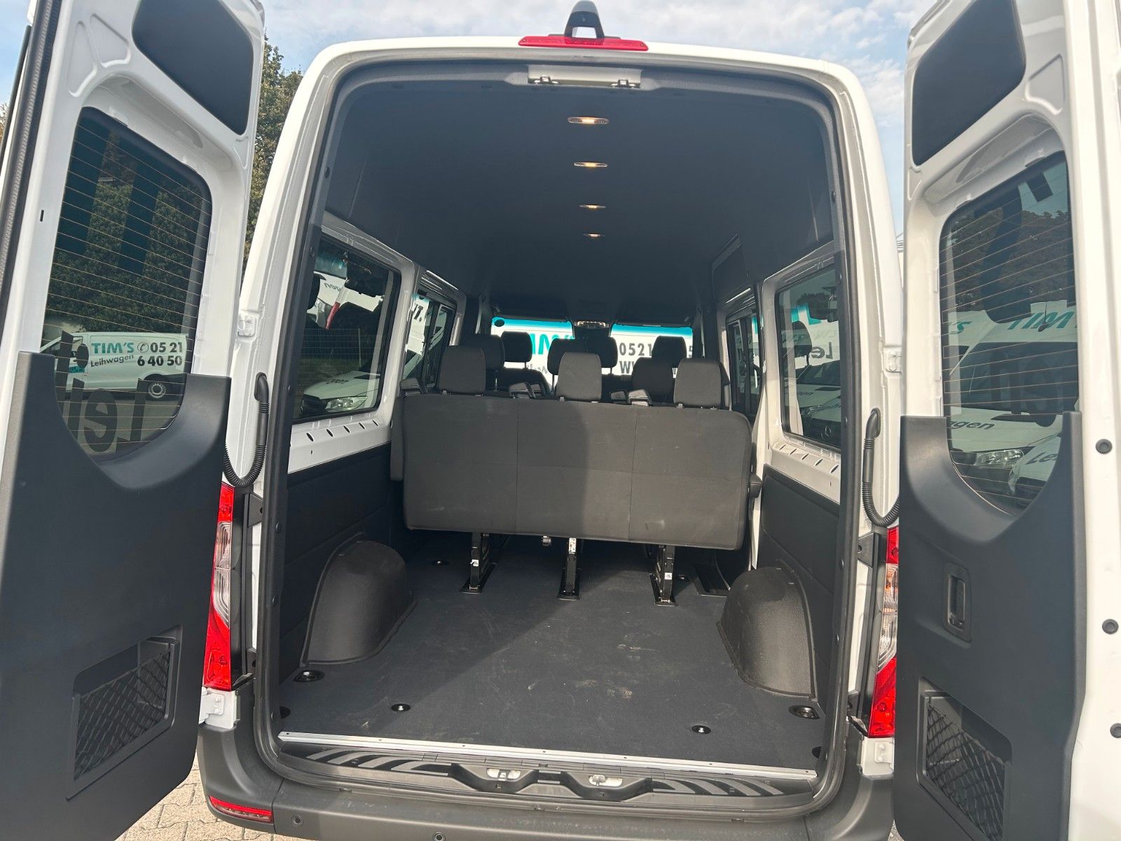 Fahrzeugabbildung Mercedes-Benz Sprinter III  317 CDI Tourer RWD