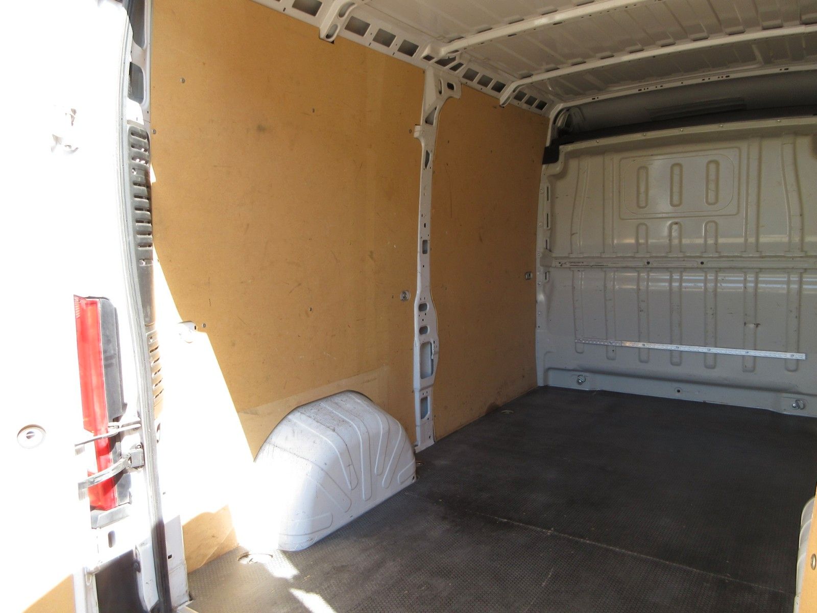 Fahrzeugabbildung Fiat Ducato Kasten 120MJT  L2H2  NAVI/AC/KAMERA/PDC