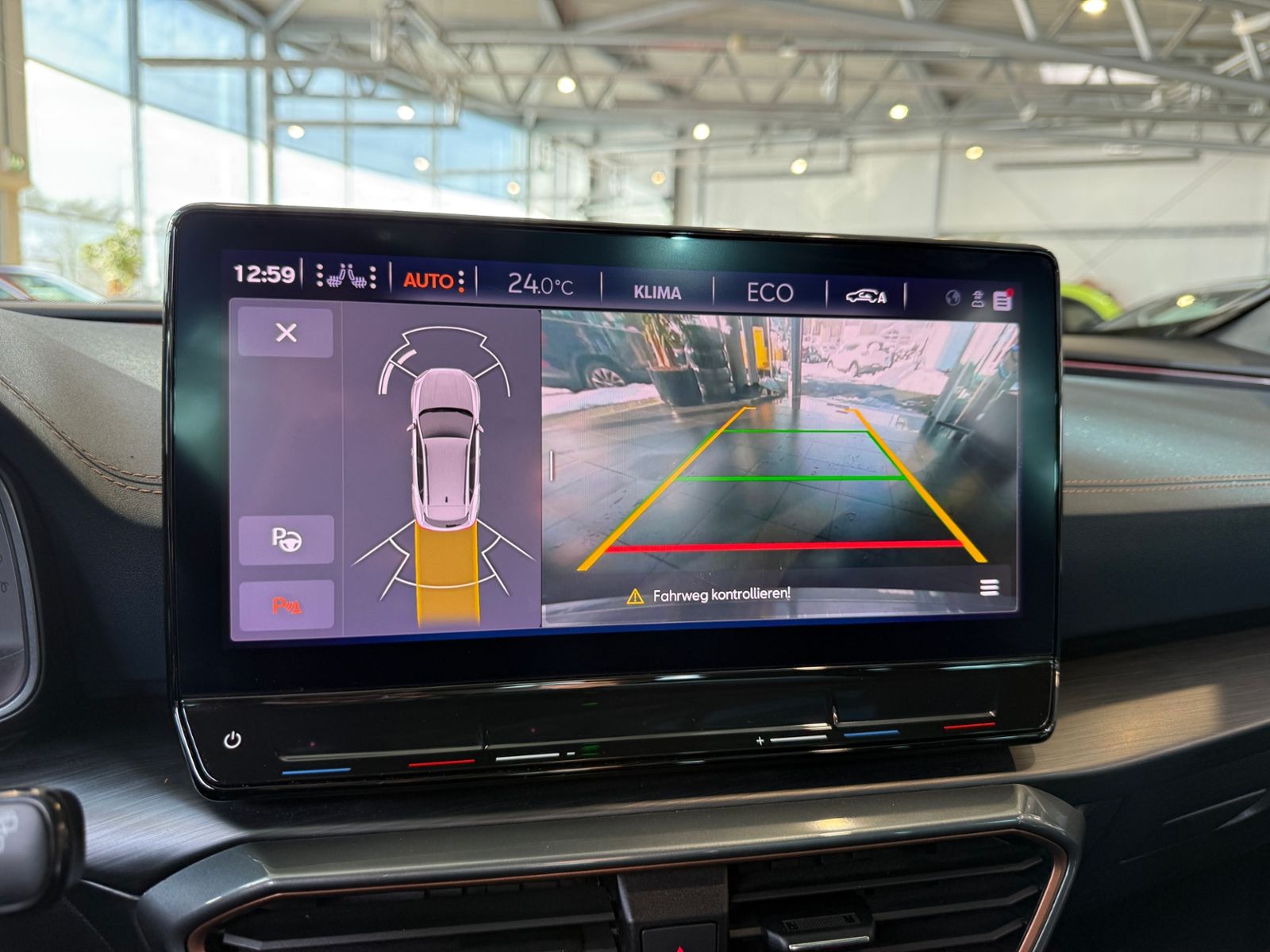 Fahrzeugabbildung CUPRA Formentor VZ e-Hybrid AHK PANO LED LEDER