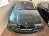 BMW Bmw E36 316i Compact Bostongrün Original 8... - BMW: E36 Compact
