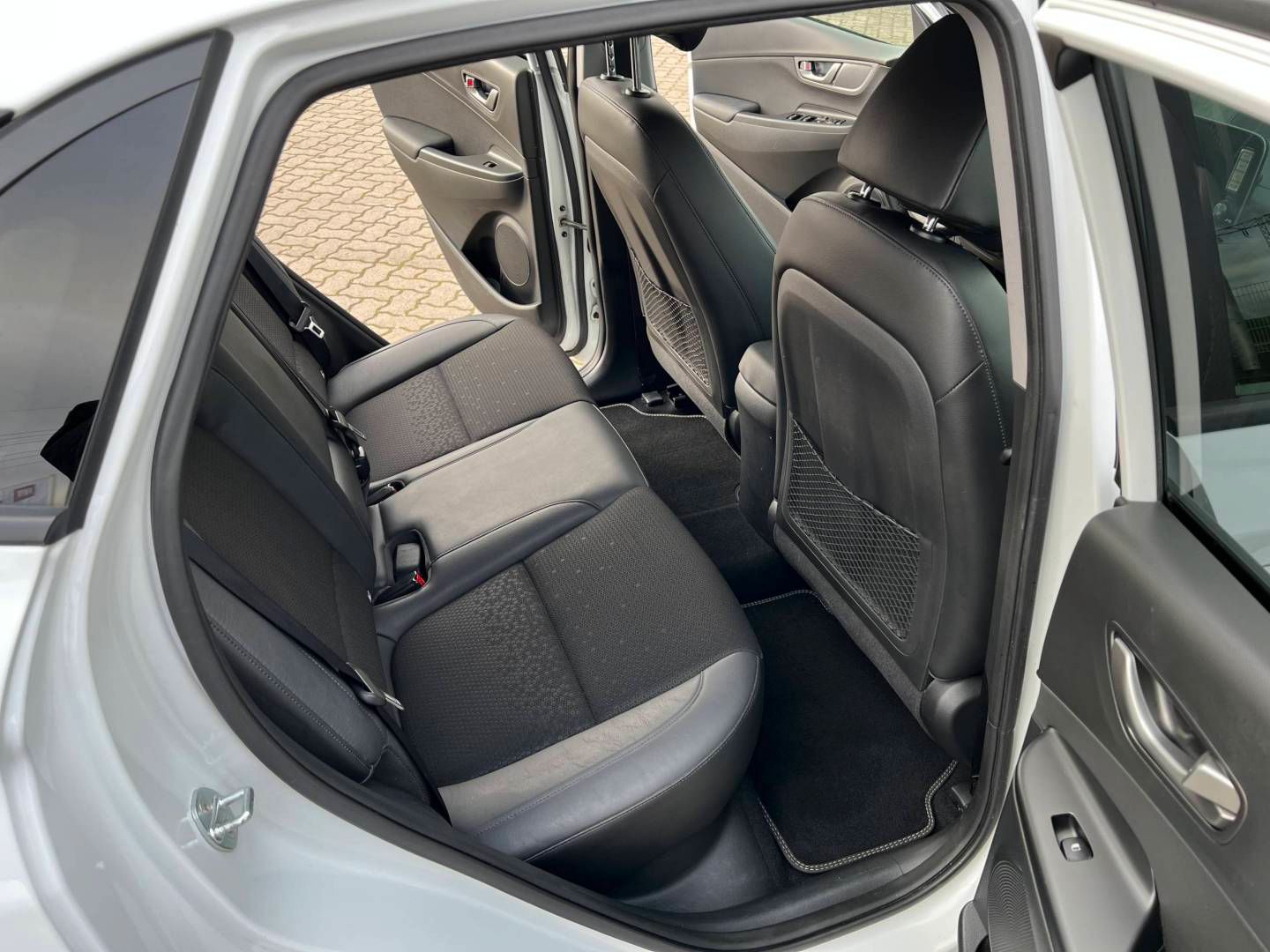 Fahrzeugabbildung Hyundai Kona (OS)(2017->) DE - SUV5