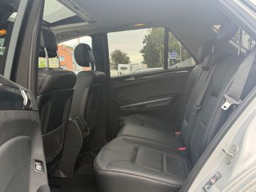 Mercedes ML 350 - 9