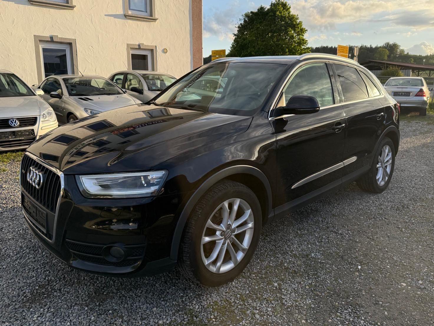 Audi Q3 2.0 TDI quattro S-tronic 8 Fach bereift Leder