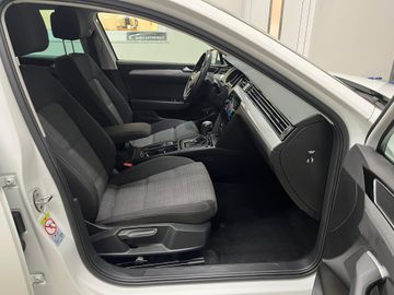 Volkswagen Passat - 7