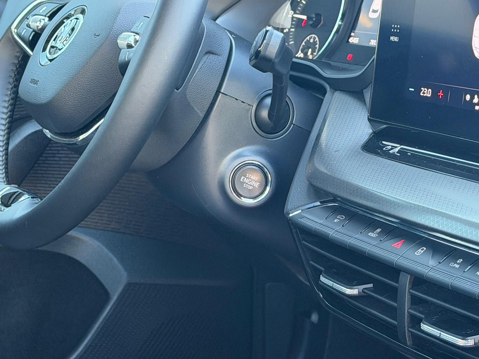 Fahrzeugabbildung SKODA Octavia Combi Ambition