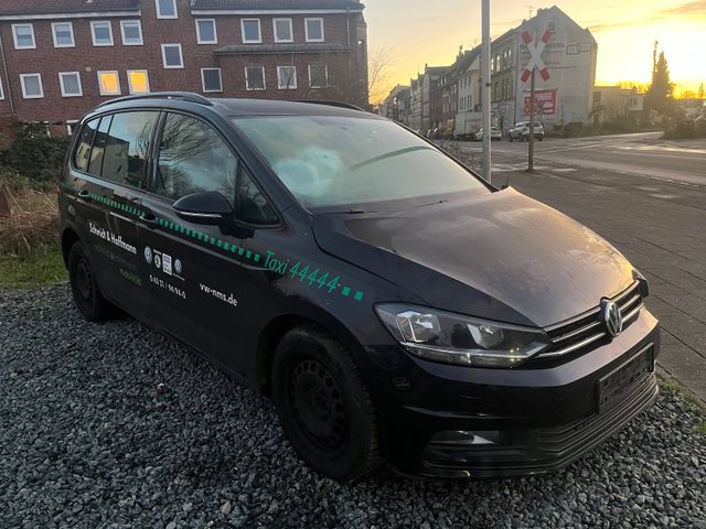 Volkswagen Touran 1.6 TDI SCR DSG Comfortline