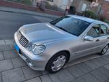 Mercedes-Benz C 180 KOMPRESSOR CLASSIC Classic - Mercedes-Benz C 180: Classic