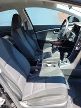 Hyundai i30 blue 1.4 - - Hyundai i30: Privatanbieter