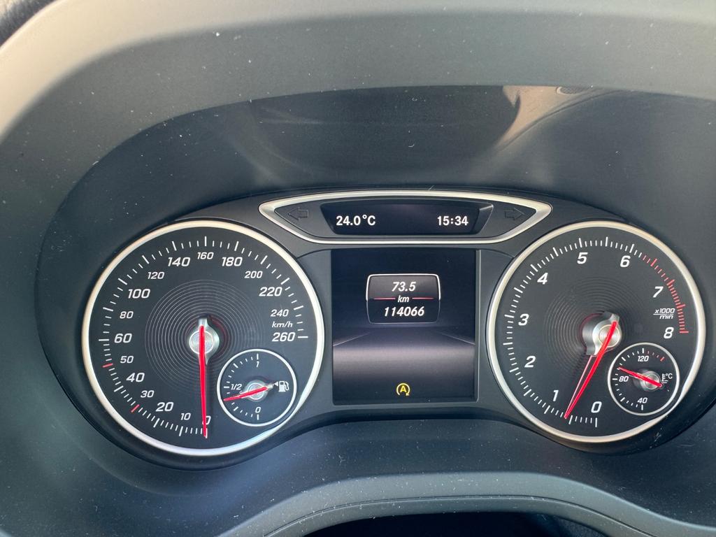 Mercedes-Benz B 200