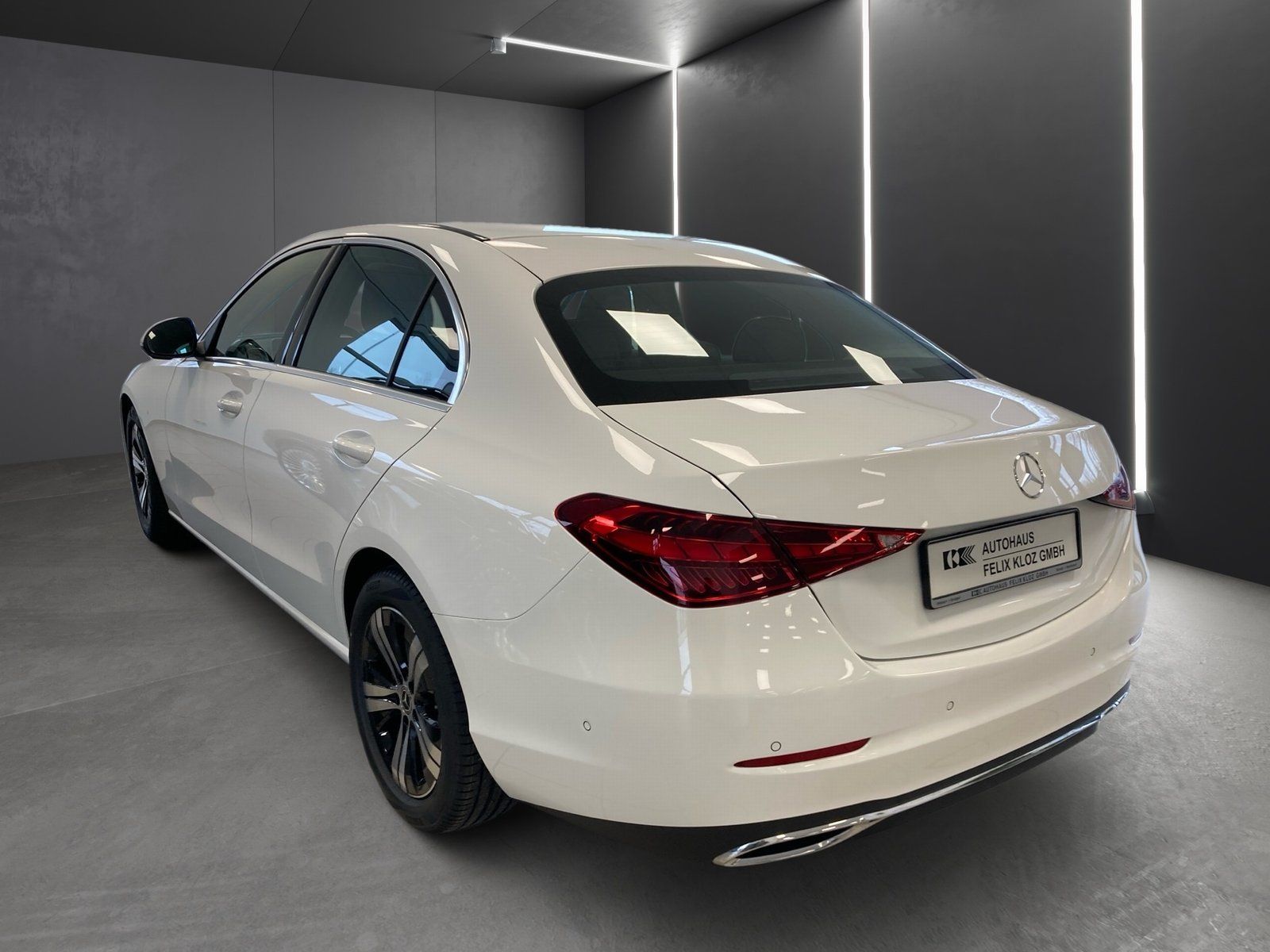 Fahrzeugabbildung Mercedes-Benz C 180 Avantgarde*Distro*Totwink*LED*Kam*Carplay*