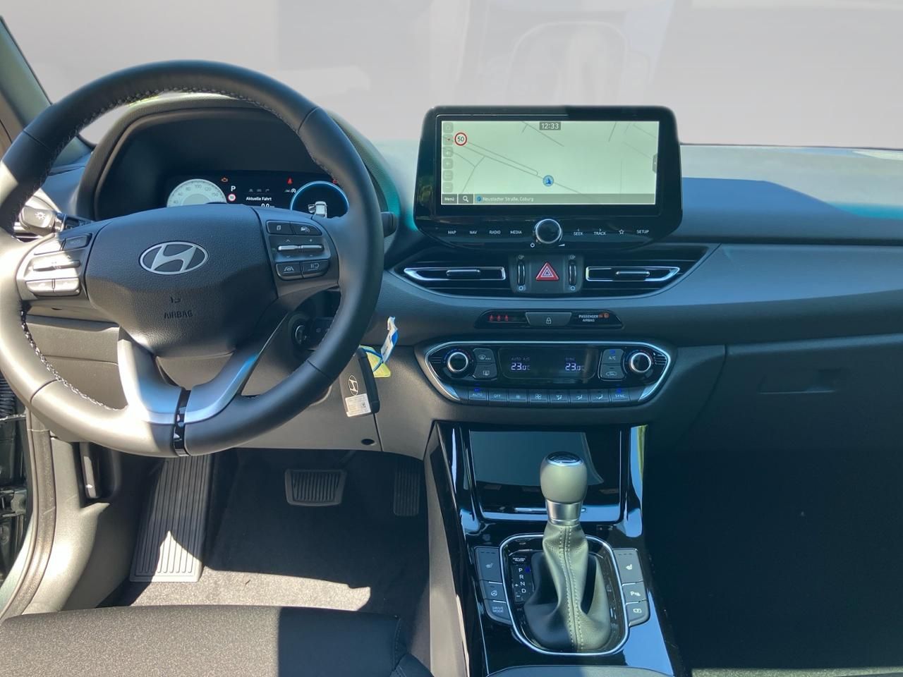 Fahrzeugabbildung Hyundai i30 TREND *PANO*SHZ*LHZ*NAVI*
