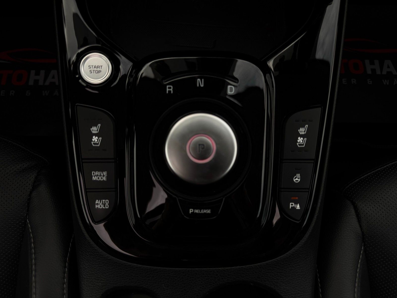 Fahrzeugabbildung Kia e-Soul Spirit Pano CarPlay H&K CAM ACC SHZ SBL