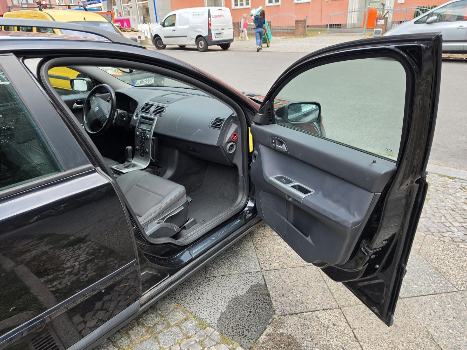 Volvo V50 2006 — photo 15