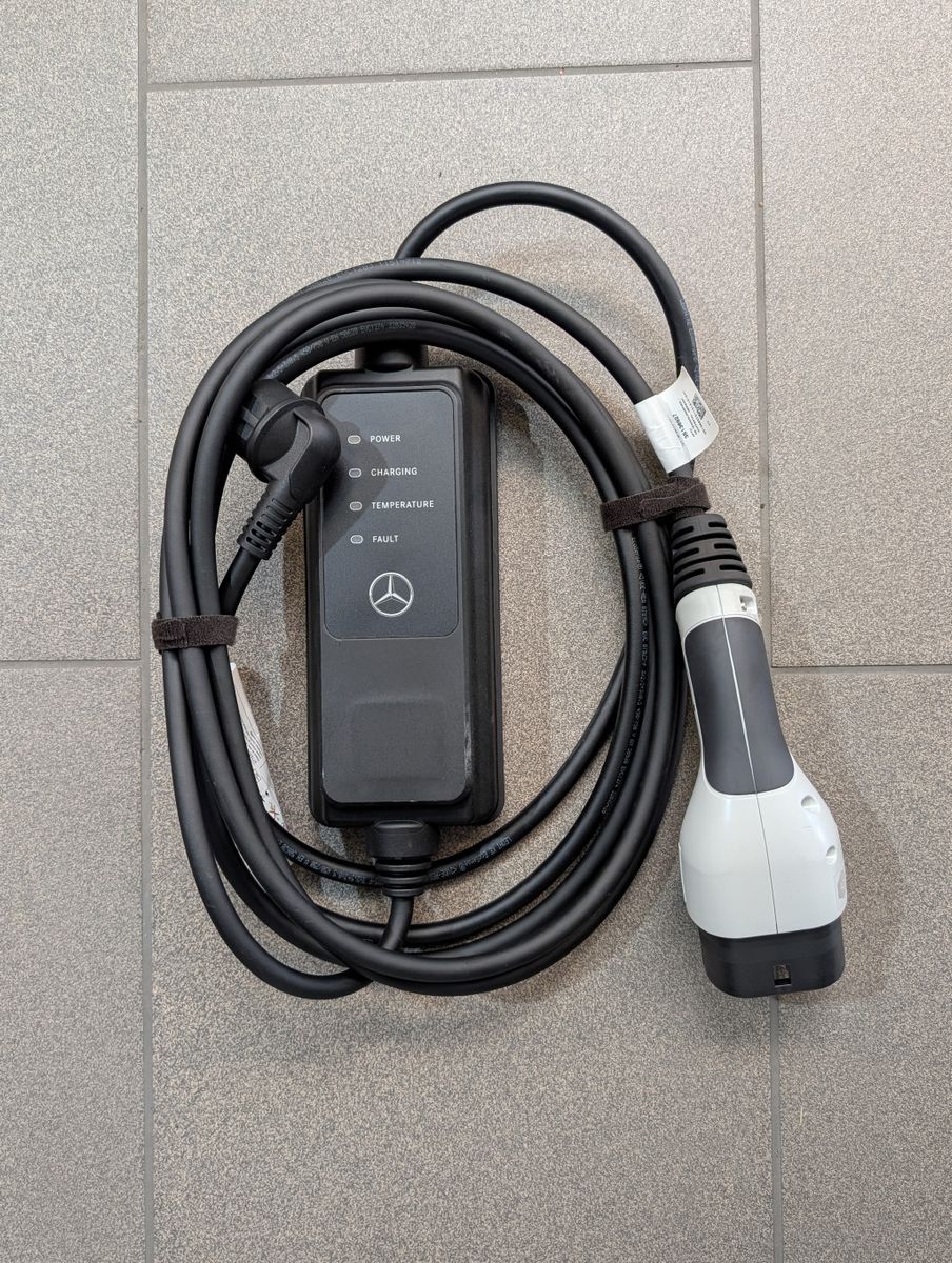 Fahrzeugabbildung Mercedes-Benz GLA 250 e EQ LED*NAVI*CARPLAY*SPURH.*PARKASSIST*