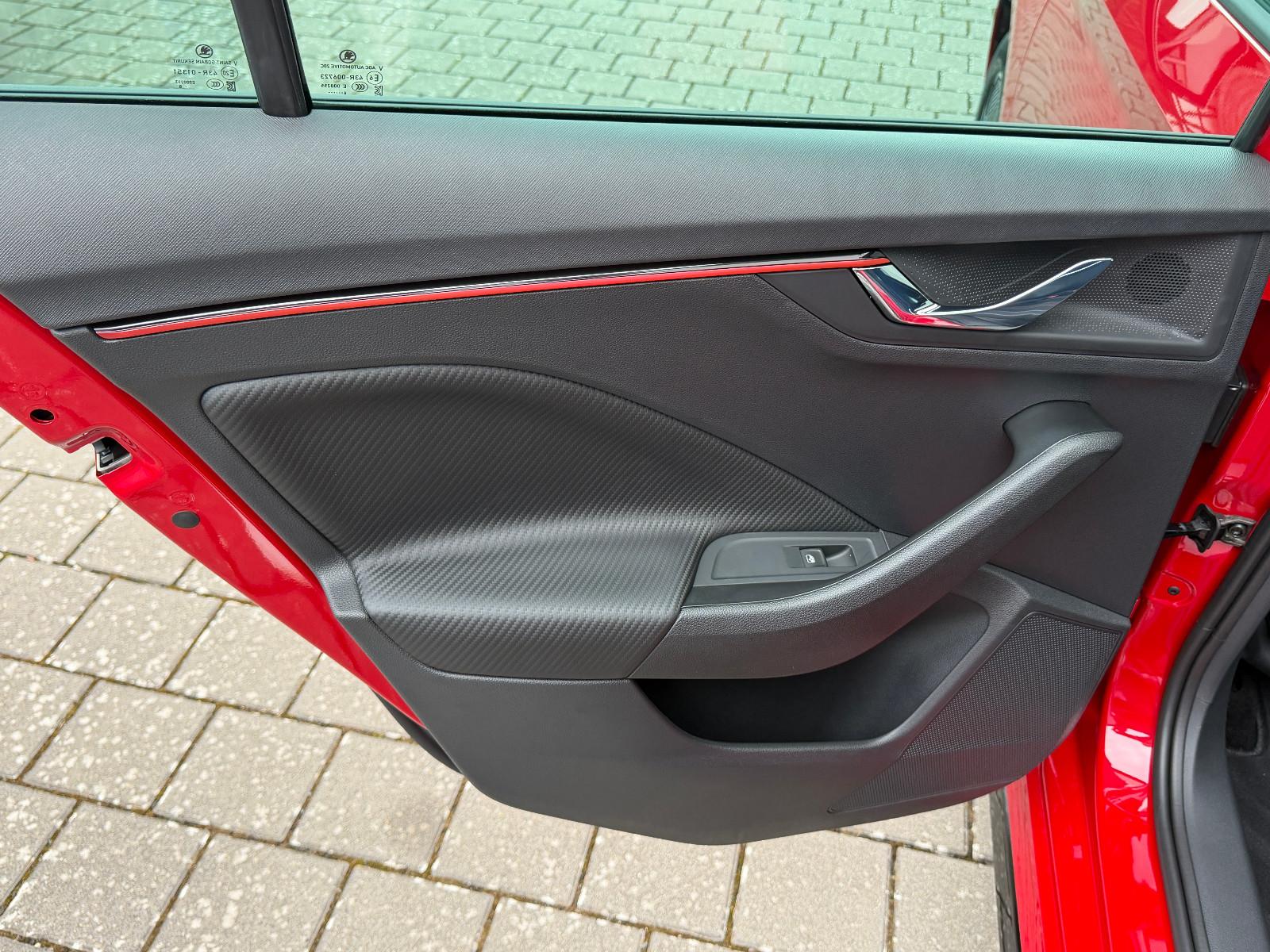 Skoda Kamiq 1.0 TSI DSG Monte Carlo (Pano,AHK,5/100)