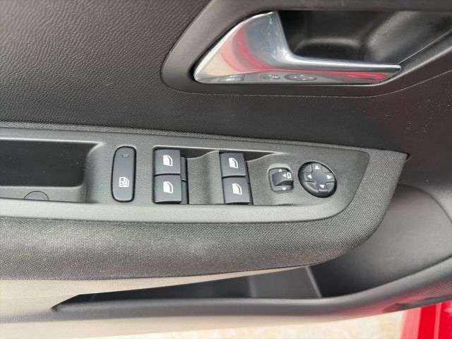 Peugeot 208 Elektromotor 136 Active Pack