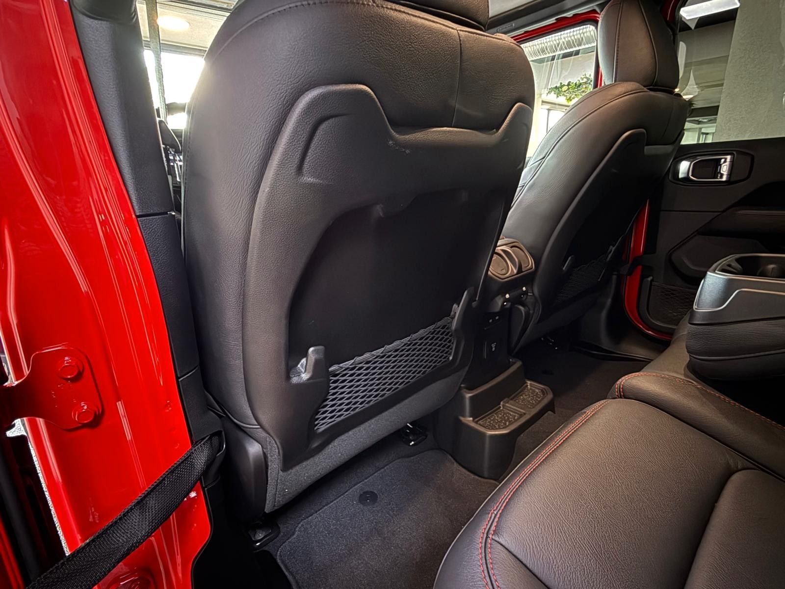 Fahrzeugabbildung Jeep RUBICON 392-6.4L HEMI V8-AHK 3500KG-35"