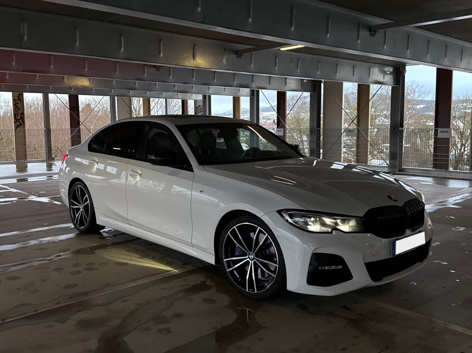 BMW 318d M Sport * Schiebedach * 19 Zoll * Unfallfre
