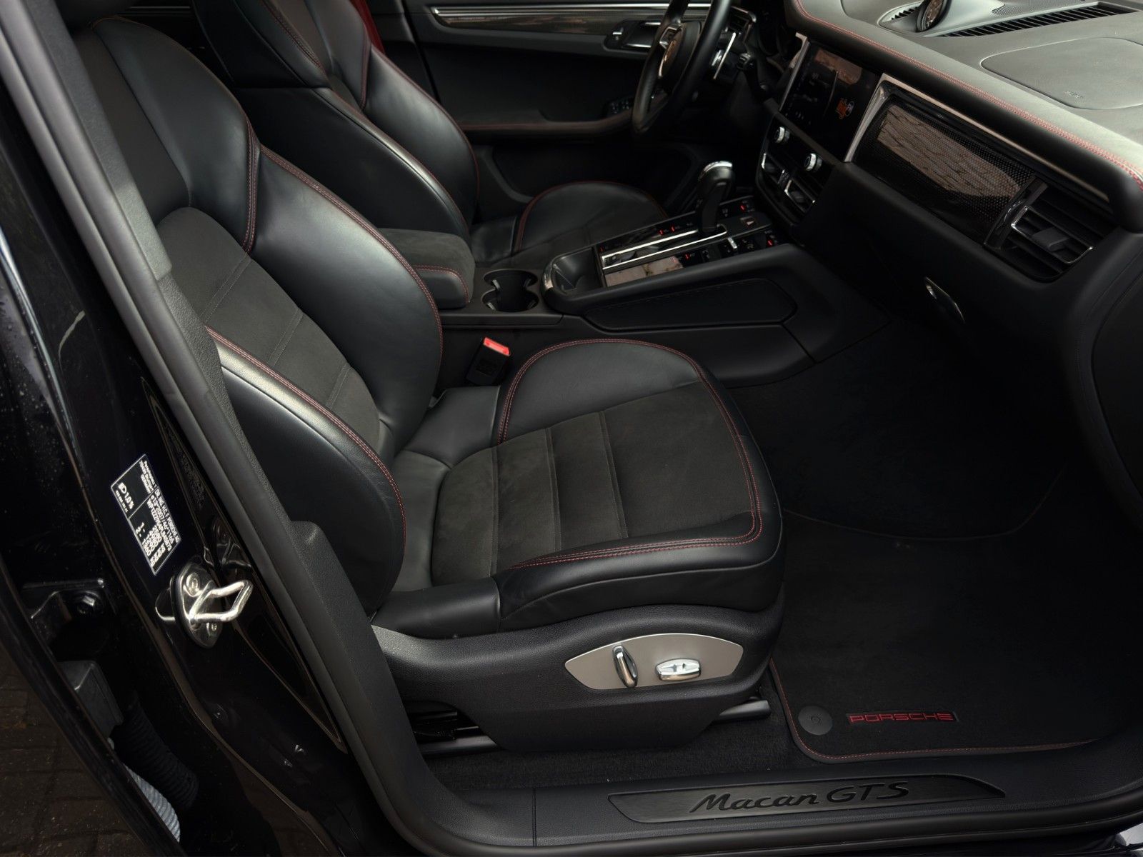 Porsche Macan GTS *1. Hand* *BOSE* *AHK* *Panoramadach* foto 12