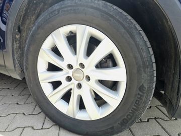 Volkswagen Tiguan - 12